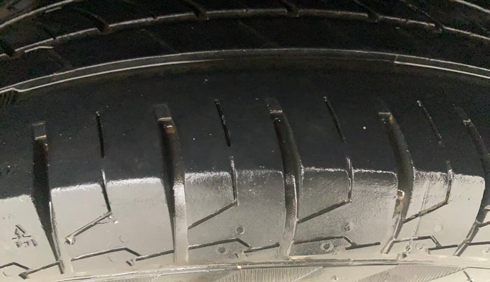 2018 Maruti Swift ZXI PLUS, Petrol, Manual, 87,992 km, Left Rear Tyre Tread