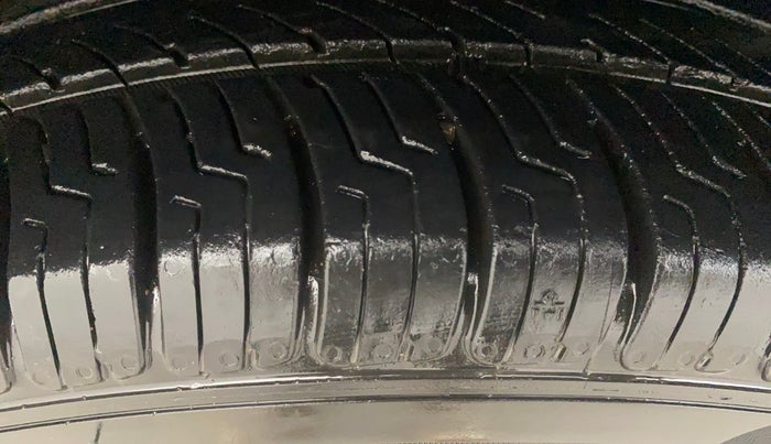 2018 Maruti Swift ZXI PLUS, Petrol, Manual, 87,992 km, Right Rear Tyre Tread