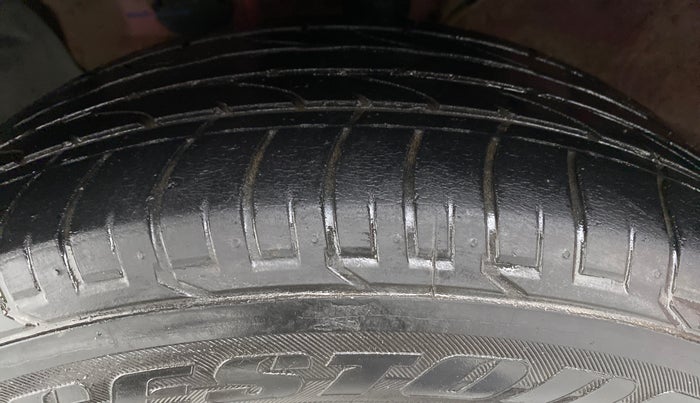 2018 Hyundai Creta 1.6 SX AT PETROL, Petrol, Automatic, 63,972 km, Right Front Tyre Tread