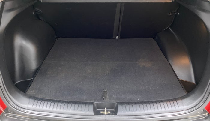 2018 Hyundai Creta 1.6 SX AT PETROL, Petrol, Automatic, 63,972 km, Boot Inside