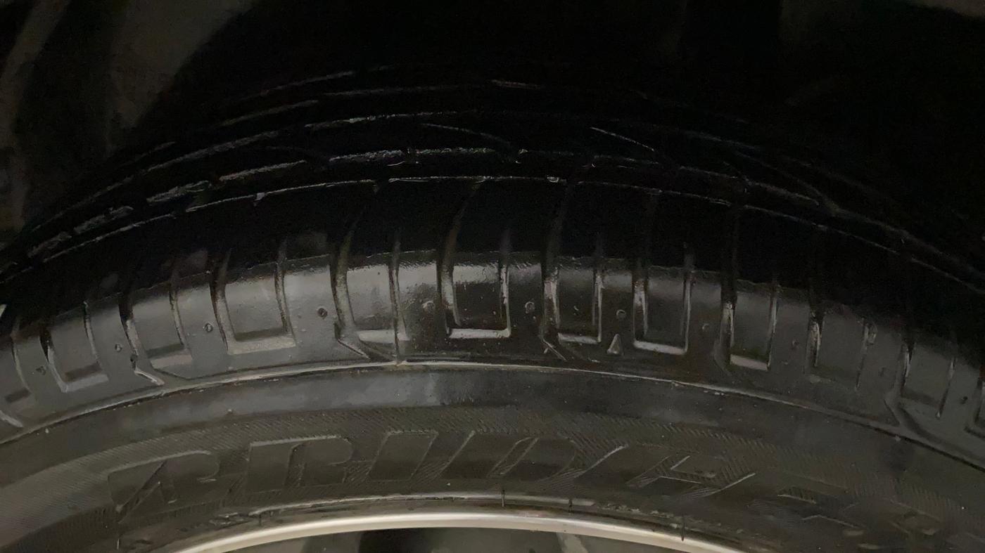 2016 Hyundai Creta SX PLUS AT 1.6 PETROL, Petrol, Automatic, 74,097 km, Left Rear Tyre Tread