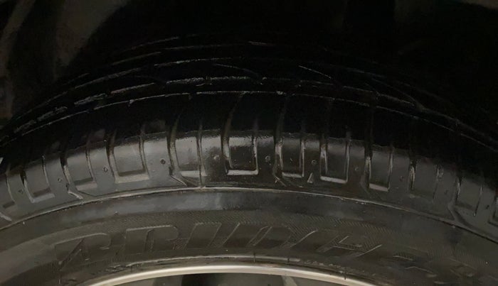 2016 Hyundai Creta SX PLUS AT 1.6 PETROL, Petrol, Automatic, 74,097 km, Left Rear Tyre Tread