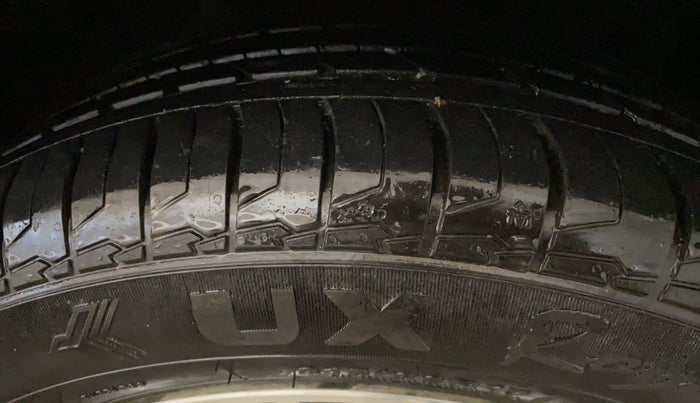 2016 Hyundai Creta SX PLUS AT 1.6 PETROL, Petrol, Automatic, 74,097 km, Right Front Tyre Tread