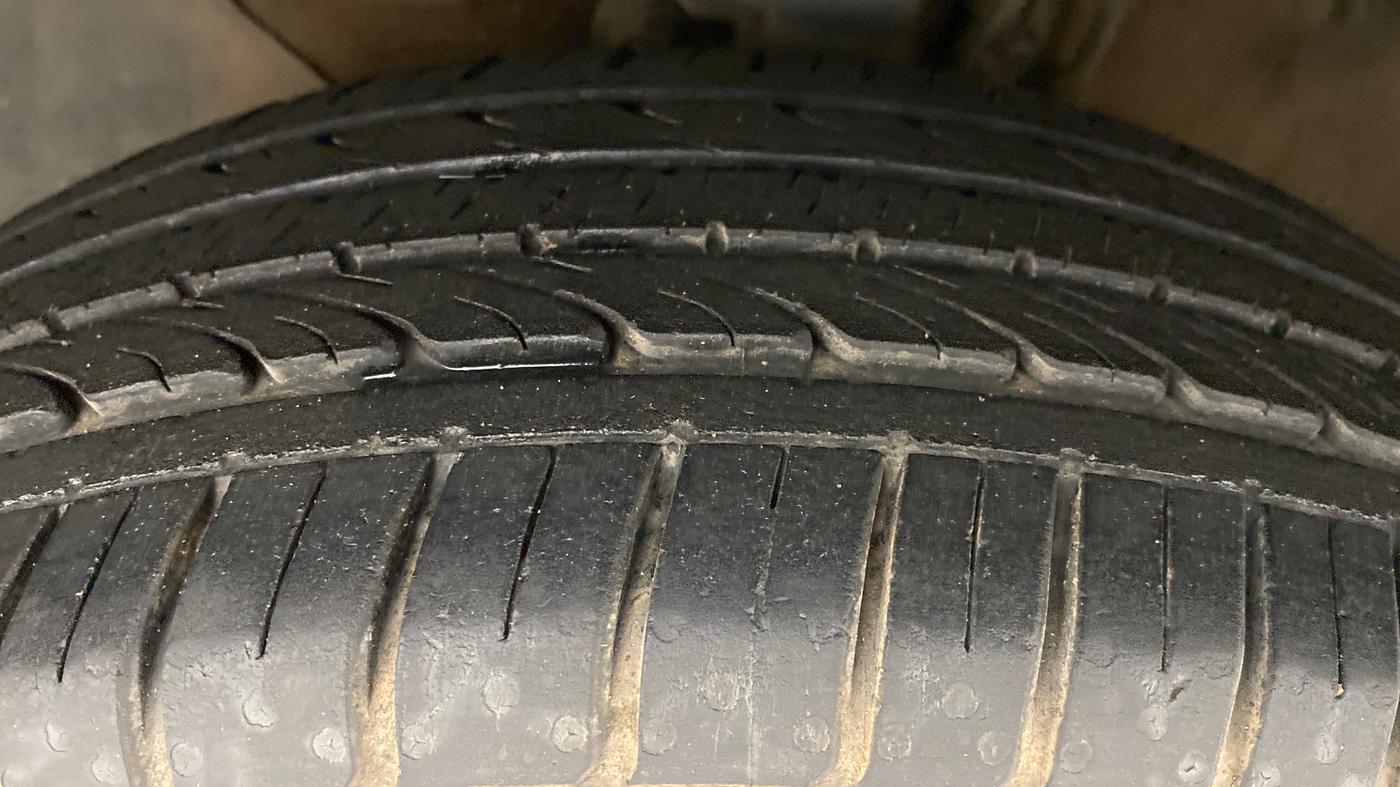 2018 Hyundai i20 Active 1.2 S, Petrol, Manual, 20,834 km, Left Front Tyre Tread