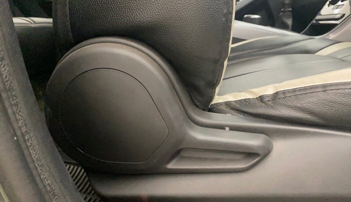 2021 Tata NEXON XM PETROL, Petrol, Manual, 65,898 km, Driver Side Adjustment Panel