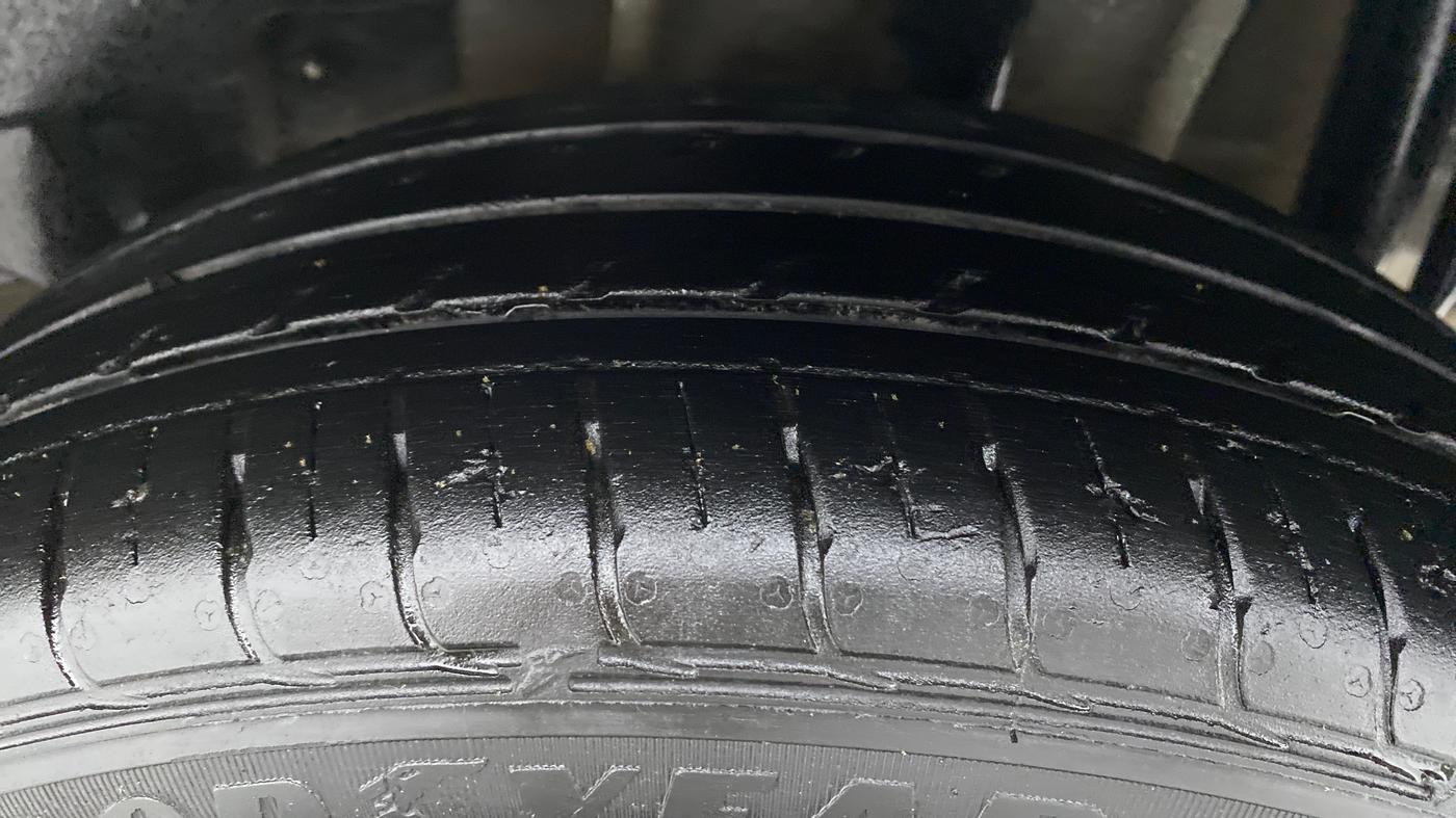 2019 Tata TIGOR XZA PLUS PETROL, Petrol, Automatic, 64,071 km, Left Rear Tyre Tread