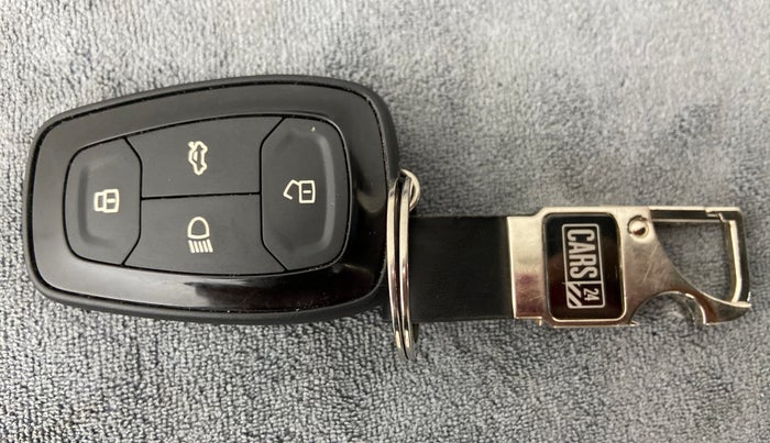 2020 Tata ALTROZ XZ 1.2, Petrol, Manual, 24,268 km, Key Close Up
