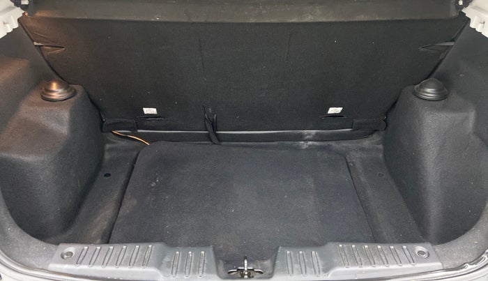 2020 Tata ALTROZ XZ 1.2, Petrol, Manual, 24,268 km, Boot Inside