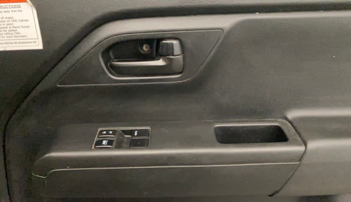 2022 Maruti New Wagon-R LXI CNG 1.0, CNG, Manual, 1,30,130 km, Driver Side Door Panels Control