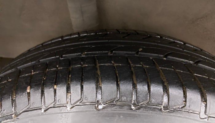 2017 Nissan Micra XV CVT, Petrol, Automatic, 26,504 km, Right Rear Tyre Tread