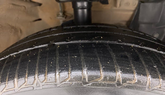 2017 Nissan Micra XV CVT, Petrol, Automatic, 26,504 km, Right Front Tyre Tread