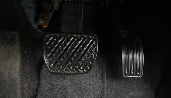 2017 Nissan Micra XV CVT, Petrol, Automatic, 26,504 km, Pedals