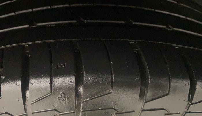 2023 KIA SELTOS HTX PETROL 1.5, Petrol, Manual, 30,582 km, Right Rear Tyre Tread