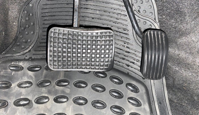 2018 Tata Tiago XZA PETROL, Petrol, Automatic, 66,608 km, Pedals