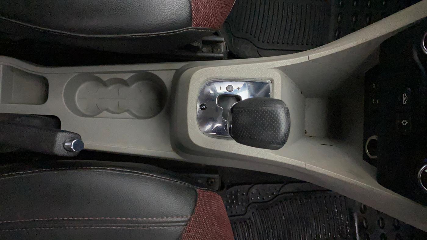 2018 Tata Tiago XZA PETROL, Petrol, Automatic, 66,637 km, Gear Lever
