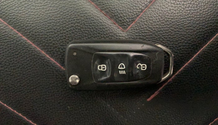 2018 Tata Tiago XZA PETROL, Petrol, Automatic, 66,608 km, Key Close Up