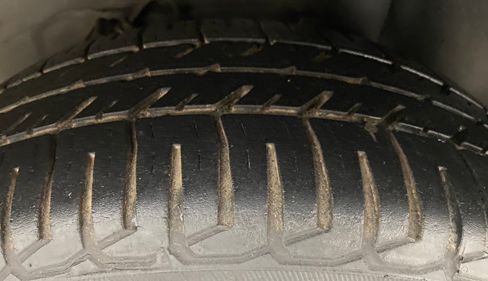 2013 Ford Classic CLXI 1.4 DIESEL, Diesel, Manual, 70,498 km, Left Rear Tyre Tread