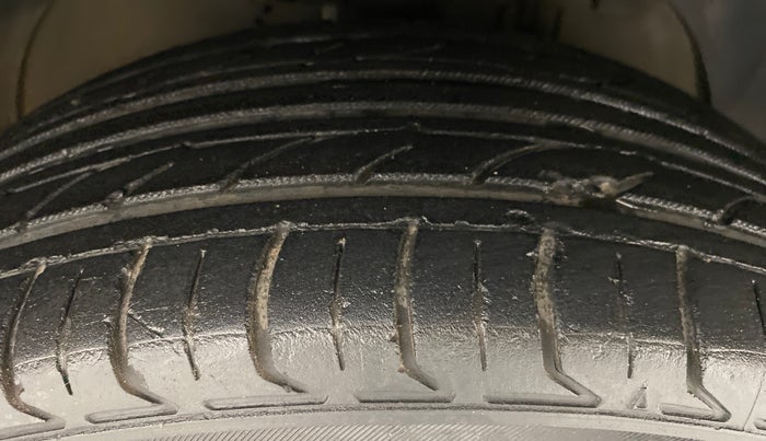 2013 Ford Classic CLXI 1.4 DIESEL, Diesel, Manual, 70,498 km, Right Front Tyre Tread