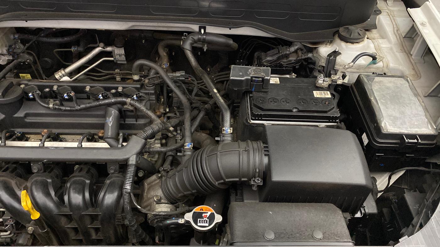 2022 Hyundai VENUE S+ 1.2, Petrol, Manual, 22,178 km, Engine View - Left
