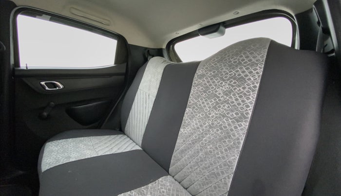 2018 Renault Kwid RXT 1.0 EASY-R AT OPTION, Petrol, Automatic, 67,850 km, Right Side Rear Door Cabin
