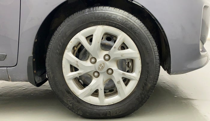 2018 Hyundai Grand i10 MAGNA 1.2 KAPPA VTVT, CNG, Manual, 94,340 km, Right Front Wheel