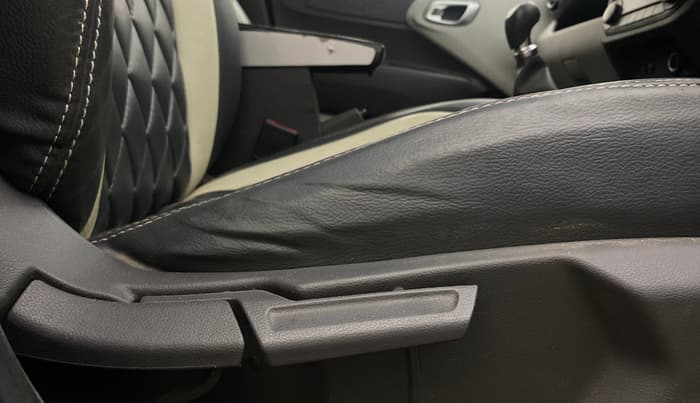 2022 Hyundai GRAND I10 NIOS SPORTZ 1.2 KAPPA VTVT, Petrol, Manual, 56,507 km, Driver Side Adjustment Panel