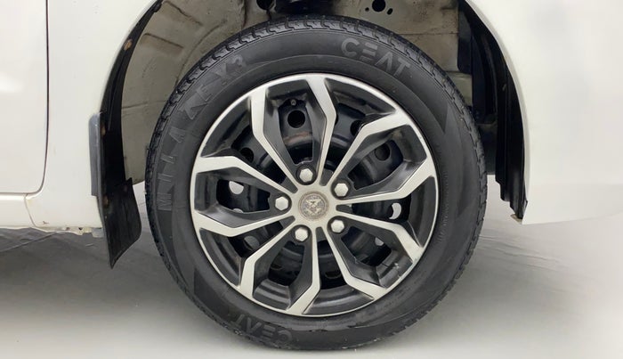 2014 Maruti Wagon R 1.0 VXI, Petrol, Manual, 99,572 km, Right Front Wheel