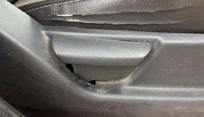 2014 Hyundai Eon MAGNA +, Petrol, Manual, 98,023 km, Driver Side Adjustment Panel