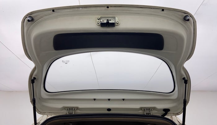 2016 Hyundai Eon D LITE PLUS(O), Petrol, Manual, 43,717 km, Boot Door Open