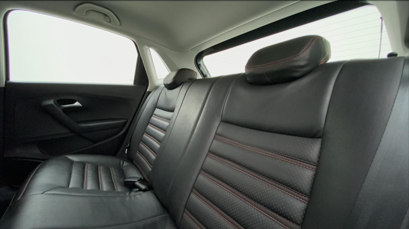 2021 Volkswagen Polo COMFORTLINE 1.0 TSI MT, Petrol, Manual, 13,703 km, Right Side Rear Door Cabin