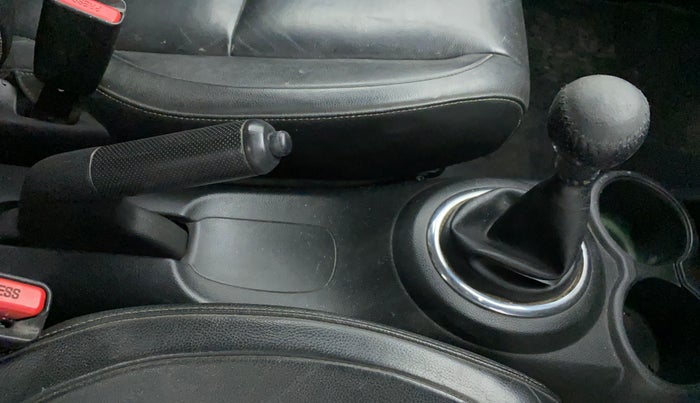 2017 Honda BR-V 1.5L I-VTEC VX, Petrol, Manual, 73,656 km, Gear Lever