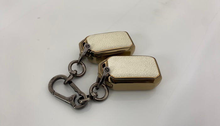 2023 Maruti Grand Vitara ZETA CNG, CNG, Manual, 24,566 km, Key Close Up