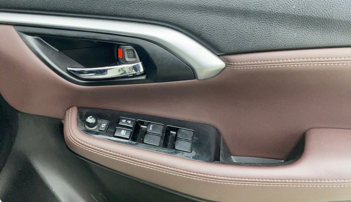 2023 Maruti Grand Vitara ZETA CNG, CNG, Manual, 24,566 km, Driver Side Door Panels Control