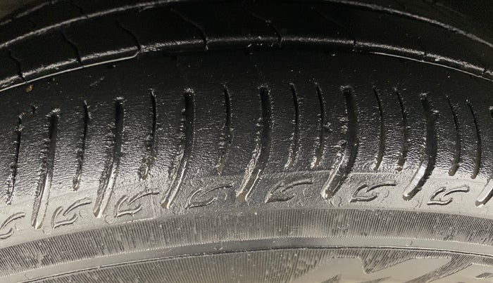 2023 Tata Tiago XTA PETROL, Petrol, Automatic, 29,437 km, Left Front Tyre Tread