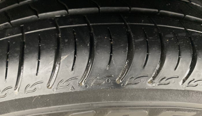 2023 Tata Tiago XTA PETROL, Petrol, Automatic, 29,437 km, Right Rear Tyre Tread