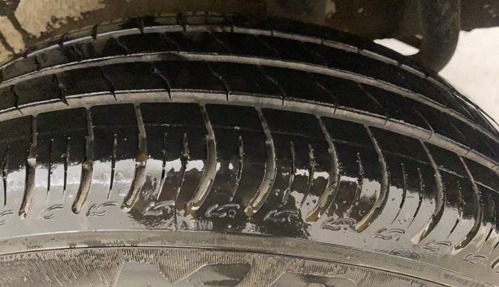 2019 Maruti S PRESSO VXI PLUS AMT, Petrol, Automatic, 40,213 km, Left Rear Tyre Tread