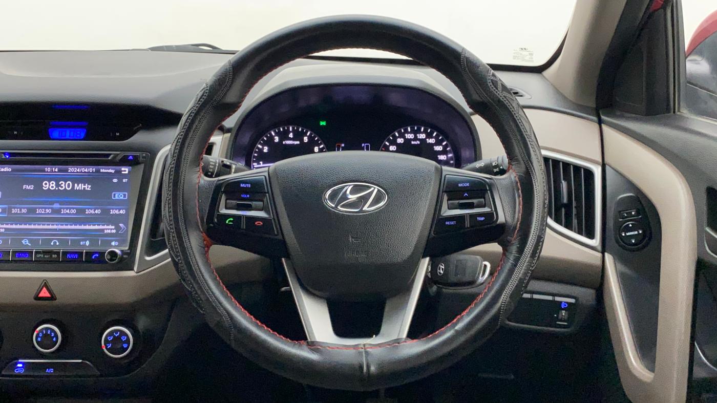 2017 Hyundai Creta E PLUS 1.6 PETROL, Petrol, Manual, 33,488 km, Steering Wheel Close Up