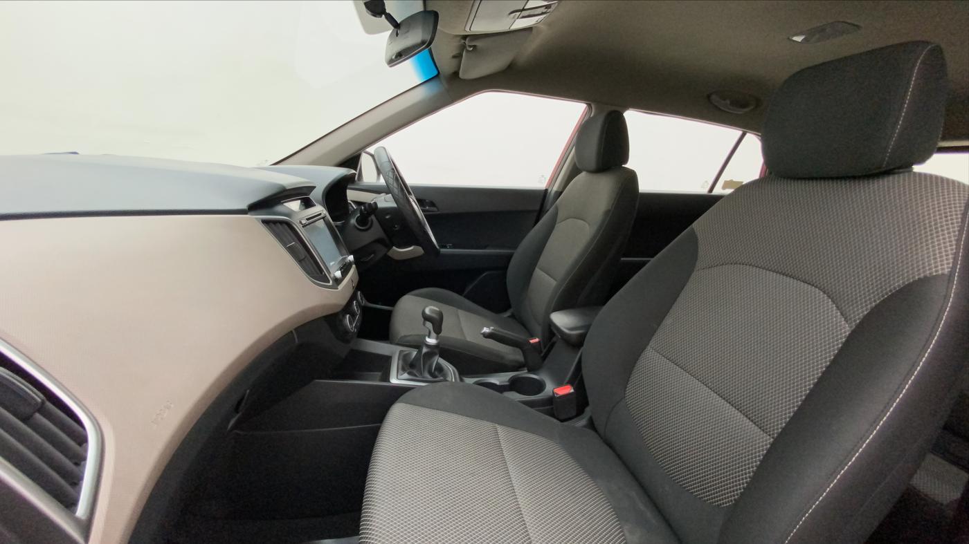 2017 Hyundai Creta E PLUS 1.6 PETROL, Petrol, Manual, 33,488 km, Right Side Front Door Cabin