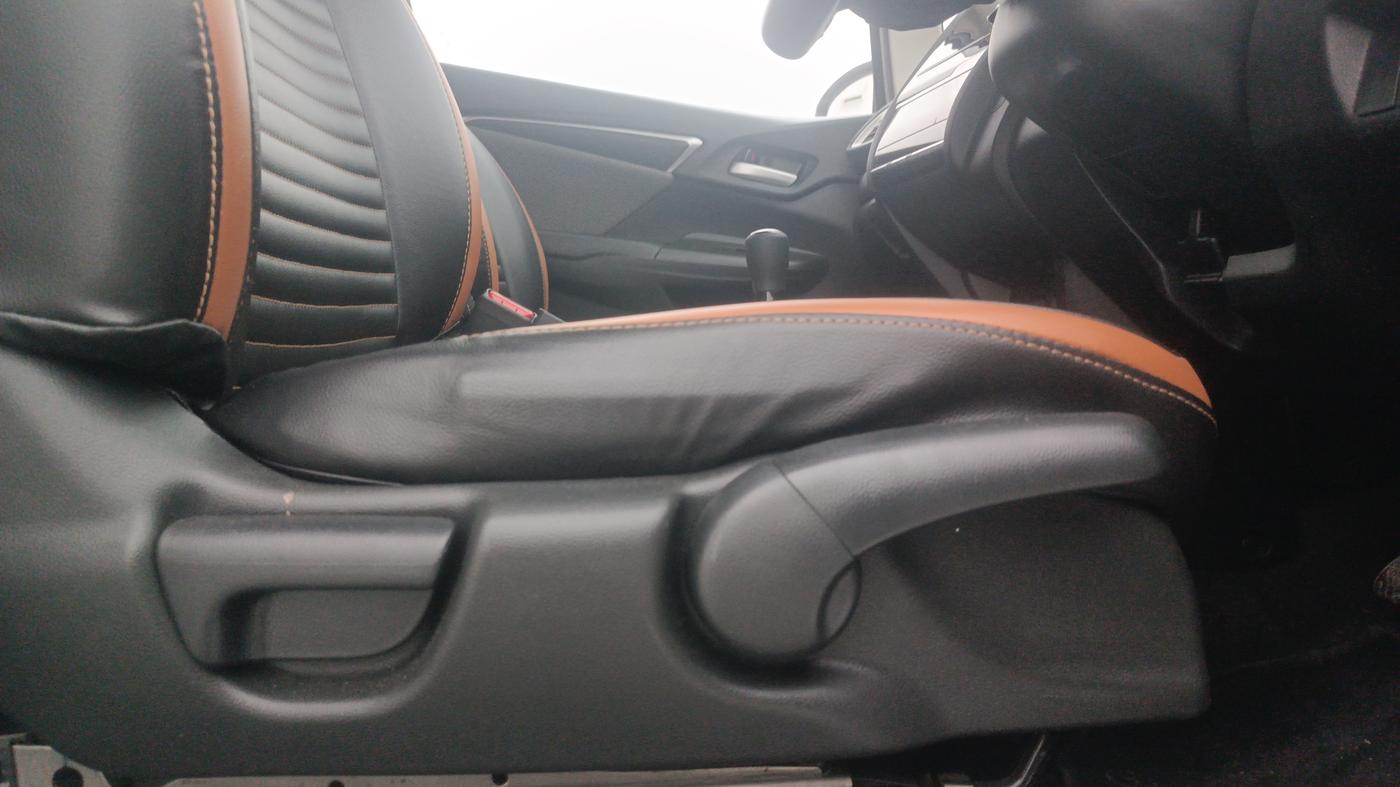 2018 Honda WR-V 1.2L I-VTEC VX MT, Petrol, Manual, 25,617 km, Driver Side Adjustment Panel