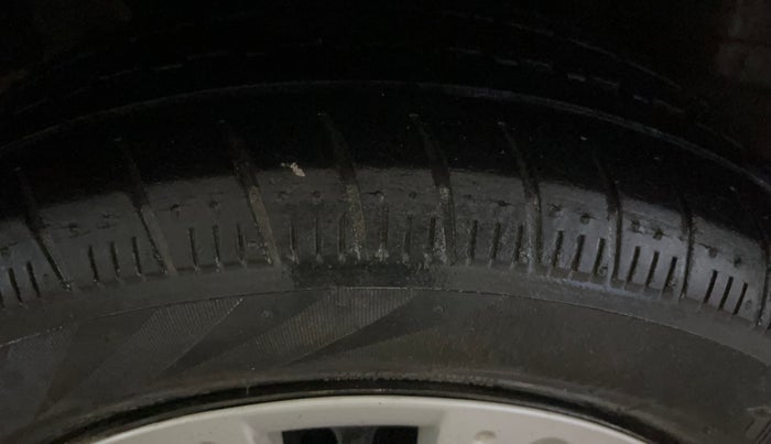 2016 Honda Amaze 1.2L I-VTEC SX, Petrol, Manual, 61,240 km, Right Rear Tyre Tread