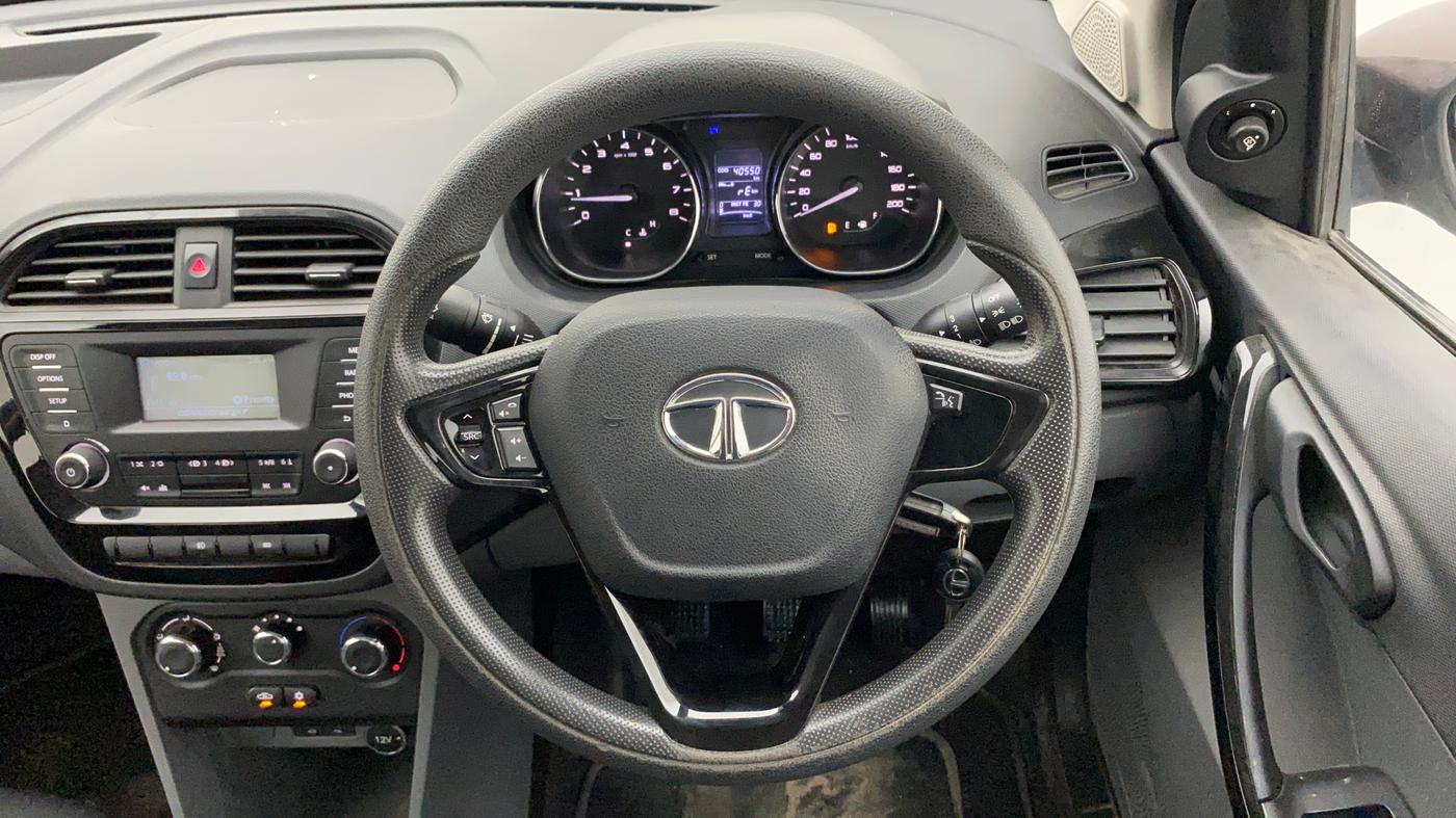 2018 Tata TIGOR XT PETROL, Petrol, Manual, 40,471 km, Steering Wheel Close Up