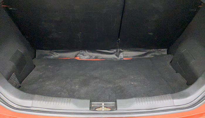 2017 Maruti IGNIS ZETA 1.2 AMT, Petrol, Automatic, 58,257 km, Boot Inside