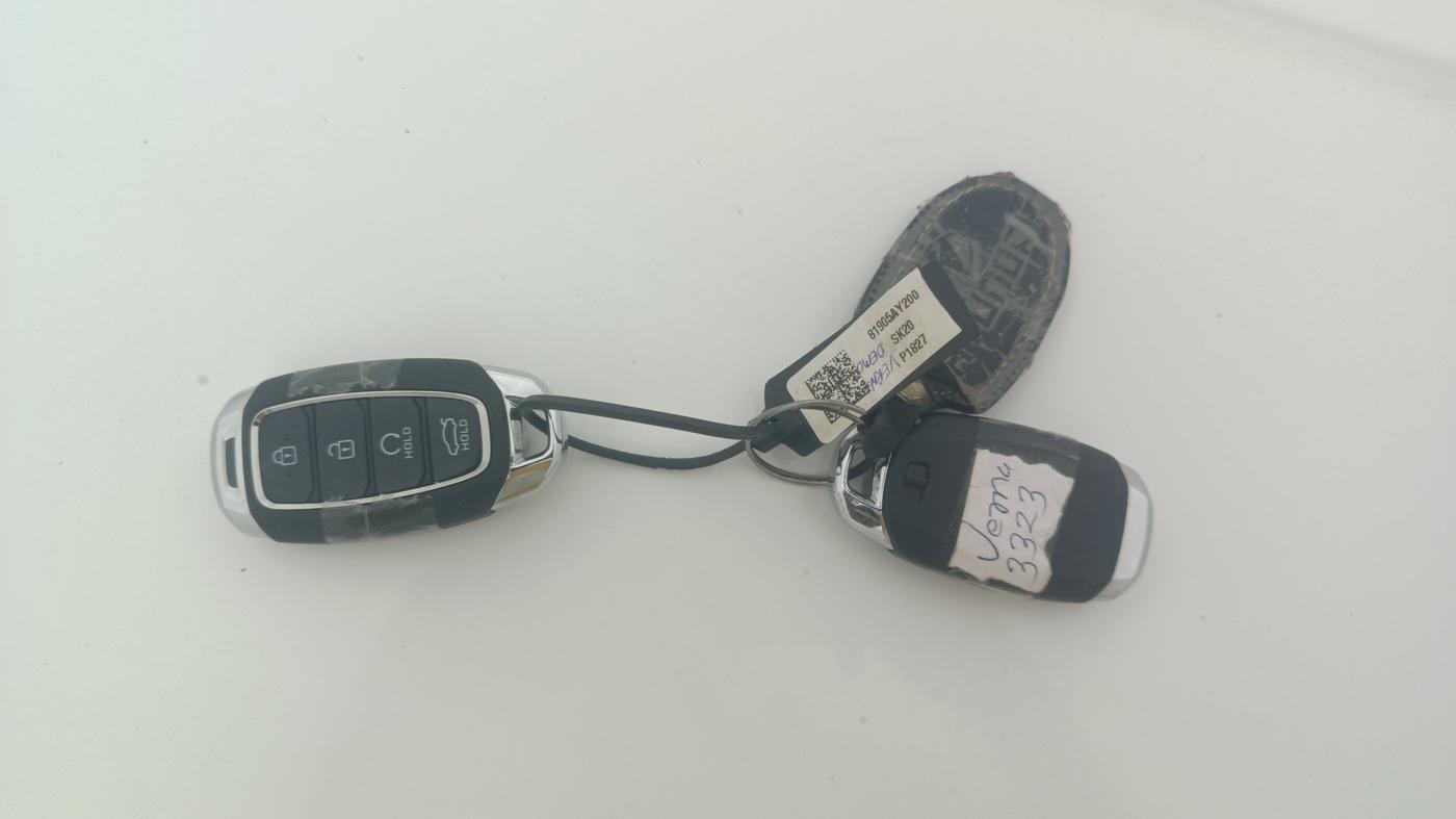 2023 Hyundai Verna SX (O) 1.5 TURBO PETROL MT, Petrol, Manual, 35,672 km, Key Close Up