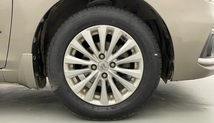 2018 Maruti Ciaz ZETA AT 1.5  SHVS PETROL, Petrol, Automatic, 1,08,941 km, Right Front Wheel