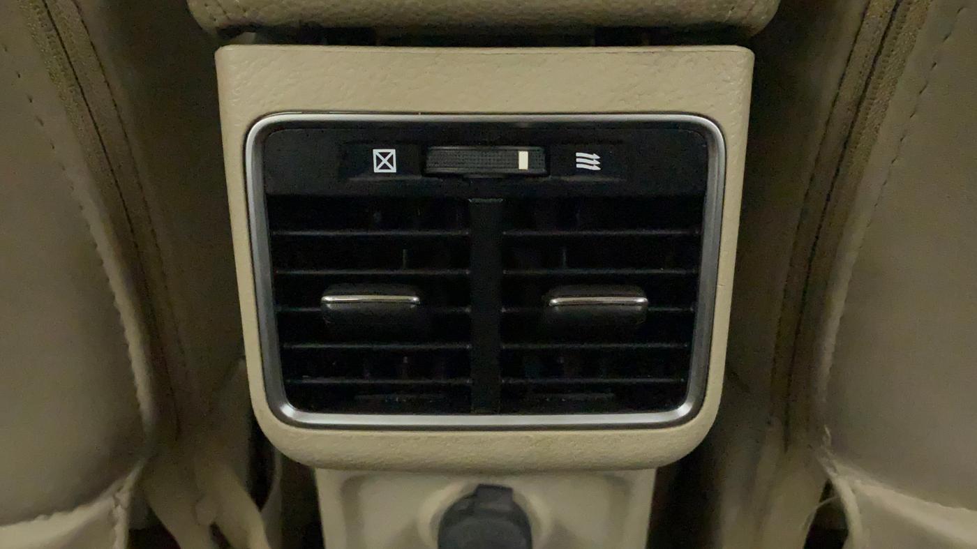 2018 Maruti Ciaz ZETA AT 1.5  SHVS PETROL, Petrol, Automatic, 1,08,941 km, Rear AC Vents