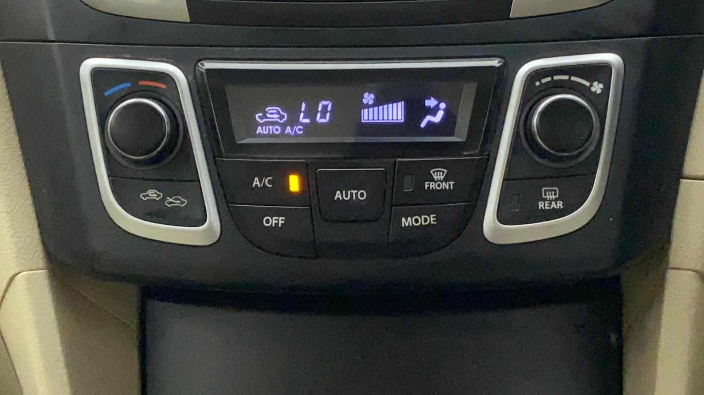 2018 Maruti Ciaz ZETA AT 1.5  SHVS PETROL, Petrol, Automatic, 1,08,941 km, Automatic Climate Control