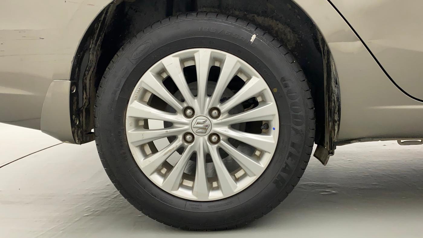 2018 Maruti Ciaz ZETA AT 1.5  SHVS PETROL, Petrol, Automatic, 1,08,941 km, Right Rear Wheel