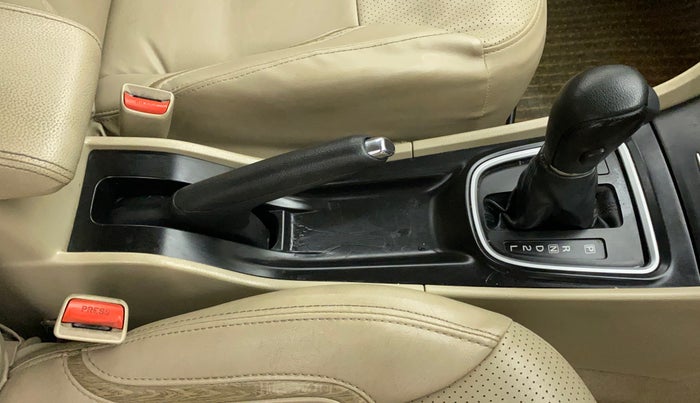 2018 Maruti Ciaz ZETA AT 1.5  SHVS PETROL, Petrol, Automatic, 1,08,941 km, Gear Lever