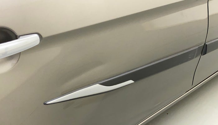 2018 Maruti Ciaz ZETA AT 1.5  SHVS PETROL, Petrol, Automatic, 1,08,941 km, Right rear door - Slightly dented