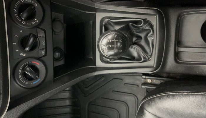 2021 Maruti Vitara Brezza LXI, Petrol, Manual, 33,530 km, Gear Lever